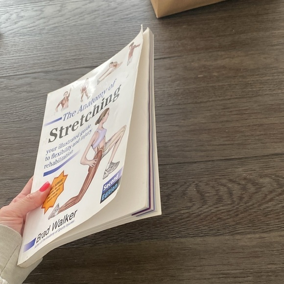Brad Walker the anatomy of stretching second edition soft cover book - Picture 10 of 11